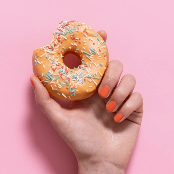 RENATUR by RUCK wegański lakier do paznokci Trendlack, kolor hibiscus, 10 ml